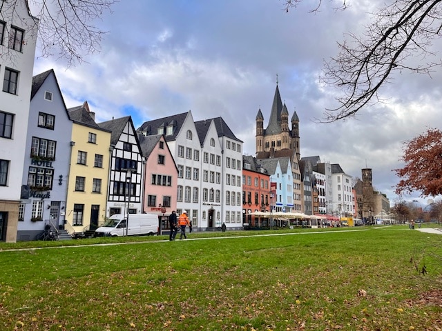 Rhine Promenade